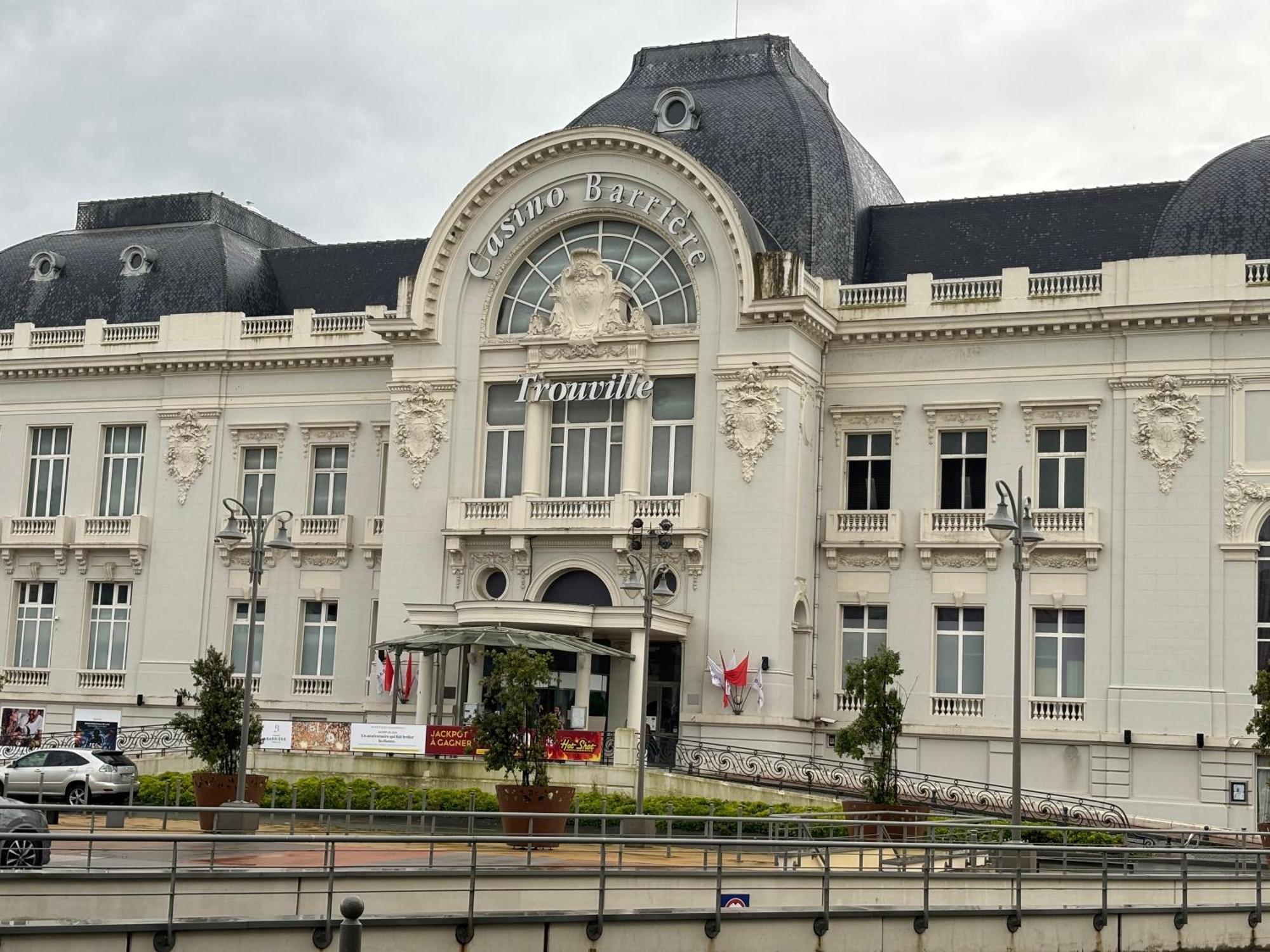 Cosy Appart - Plage A 2Min - Casino A 1Min Trouville-sur-Mer Exterior photo
